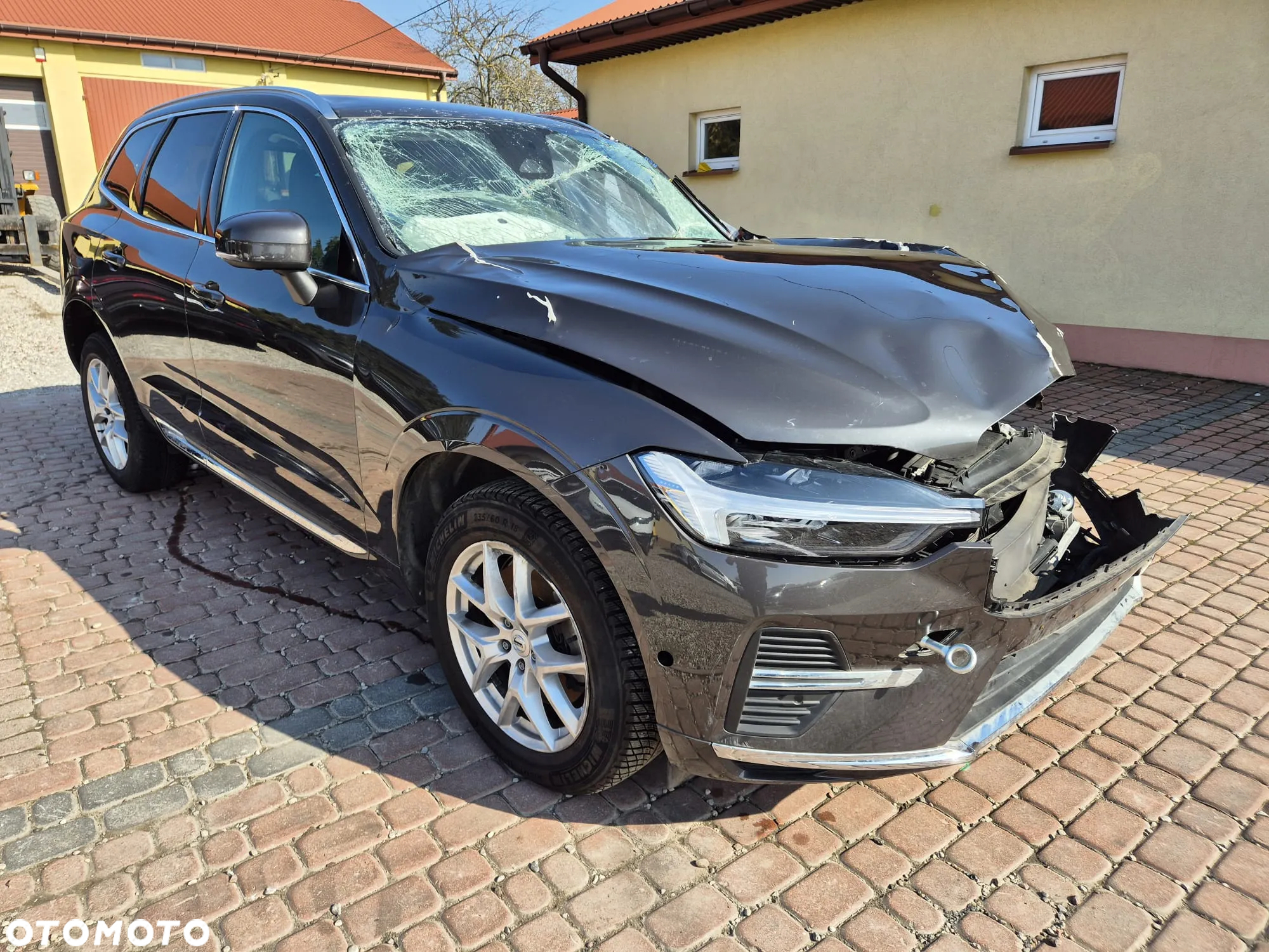 Volvo XC 60 B4 B Plus Bright - 3