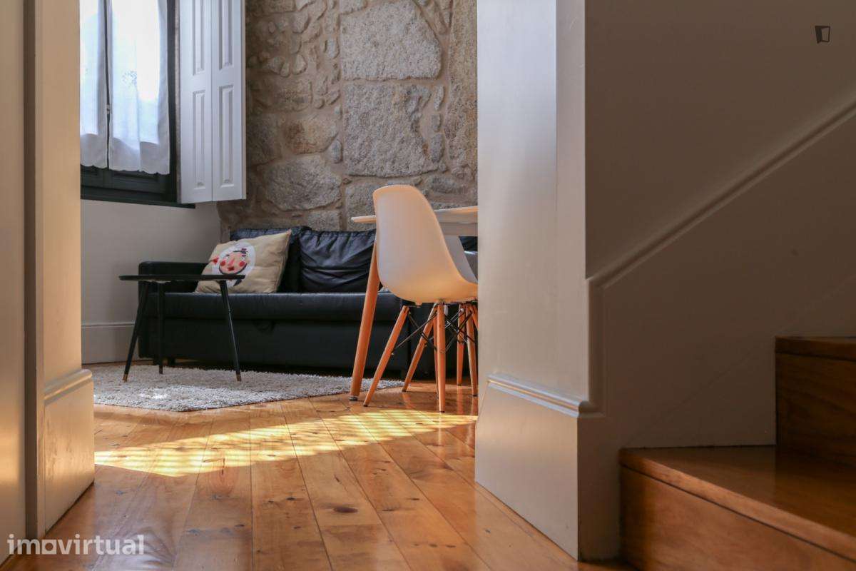 Apartamento com 2 quartos - localizado em Miragaia Porto - Grande imagem: 4/25