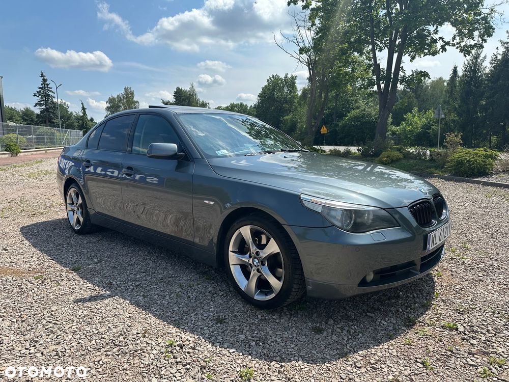 BMW Seria 5 525xi - 1