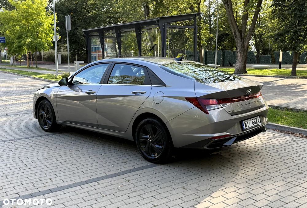 Hyundai Elantra 1.6 Smart CVT - 6