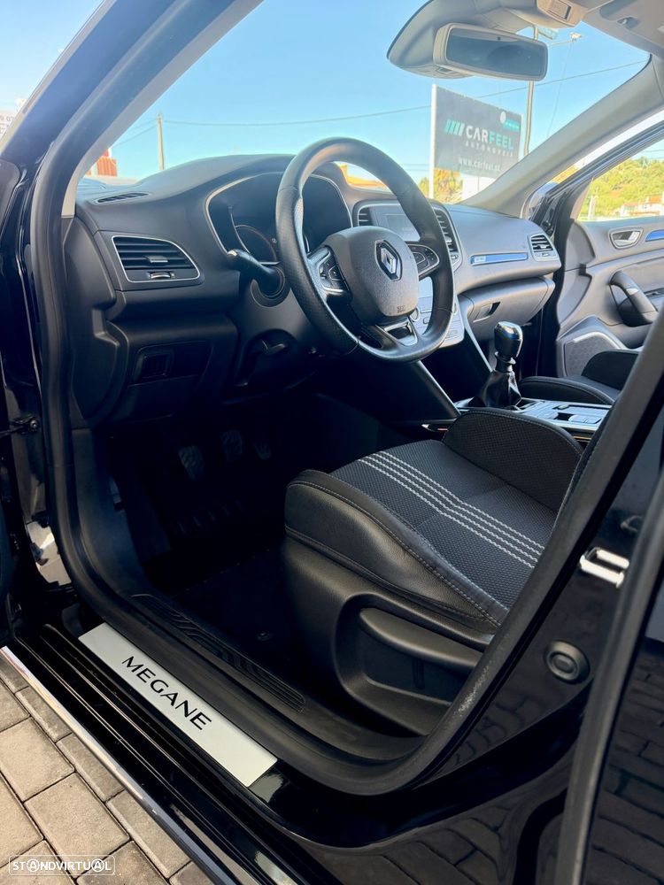 Renault Mégane Sport Tourer - 39