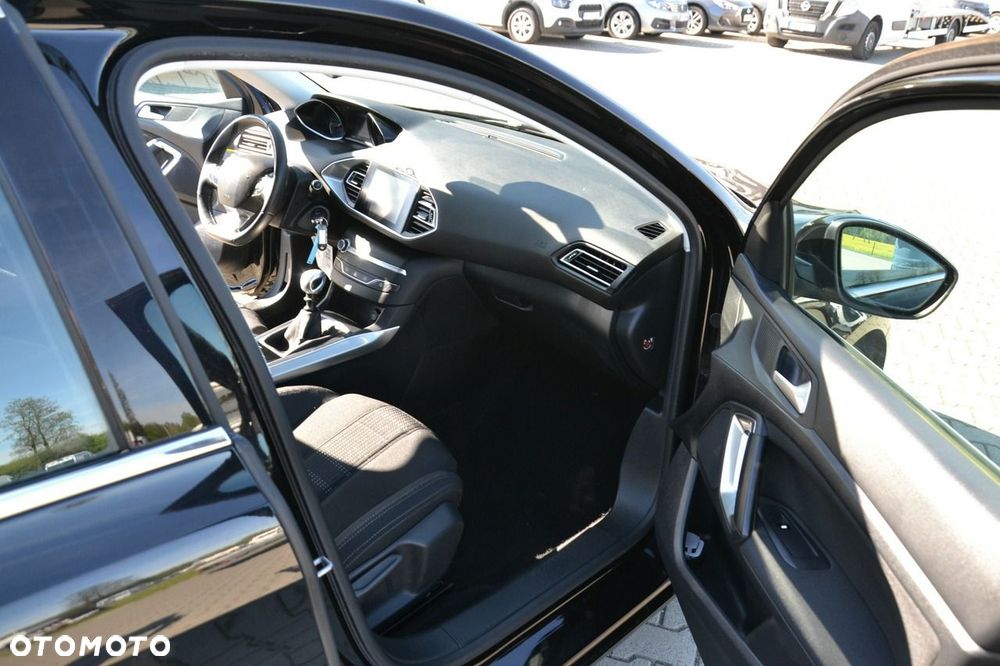 Peugeot 308 - 18