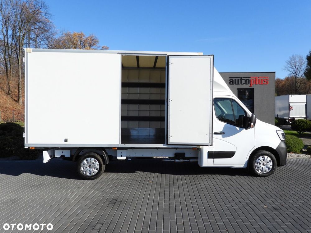 Renault MASTER KONTENER 8 PALET TEMPOMAT NAWIGACJA LEDY KLIMATYZACJA  145KM - 9