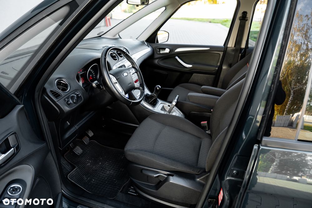 Ford Galaxy 2.0 Ambiente - 17