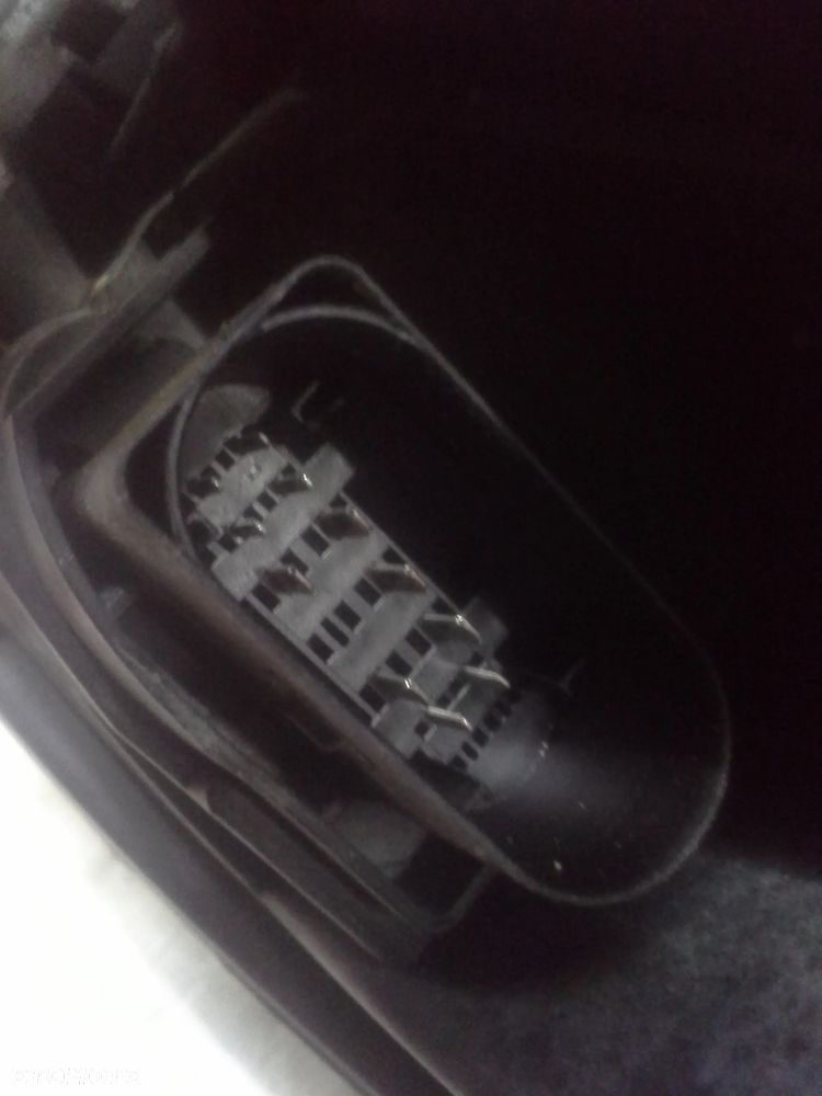 Audi A4 B8 2011r. lampy przednie komplet Xenon 8K0941003 8K0941004 Europa - 16