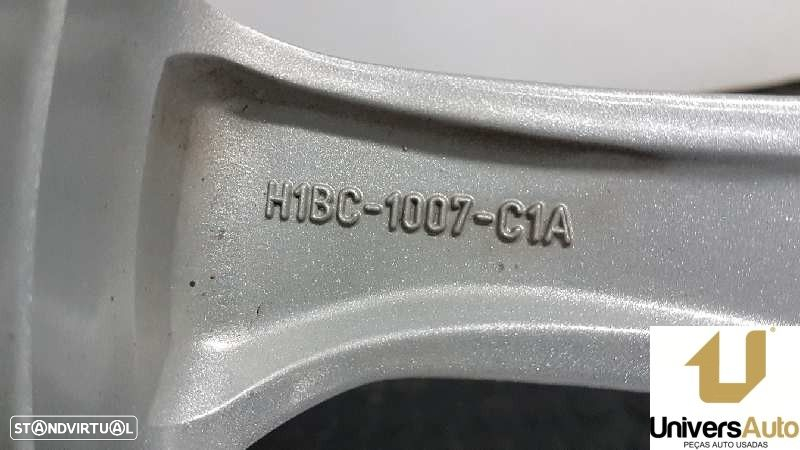 PNEU FORD FIESTA (CE1) TITANIUM - 5