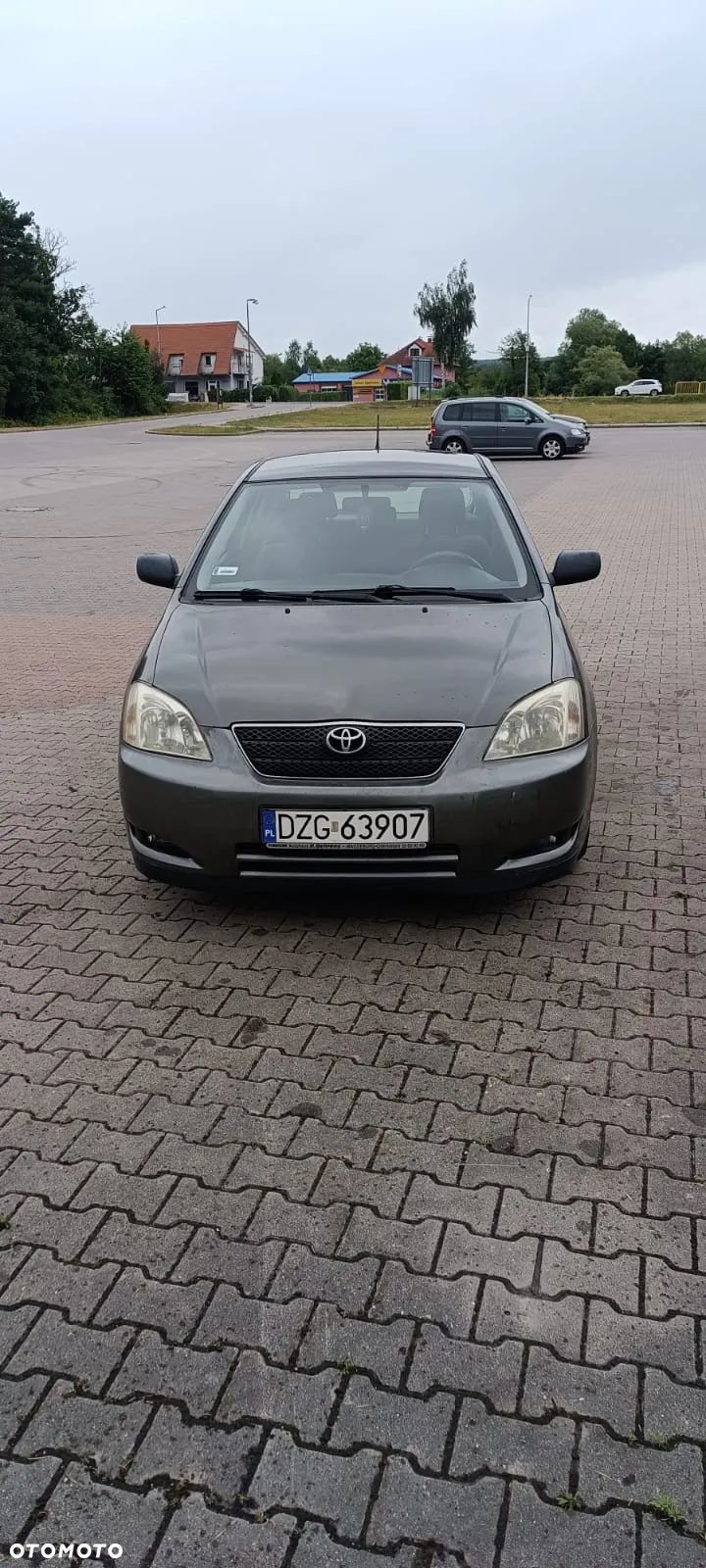 Toyota Corolla - 1