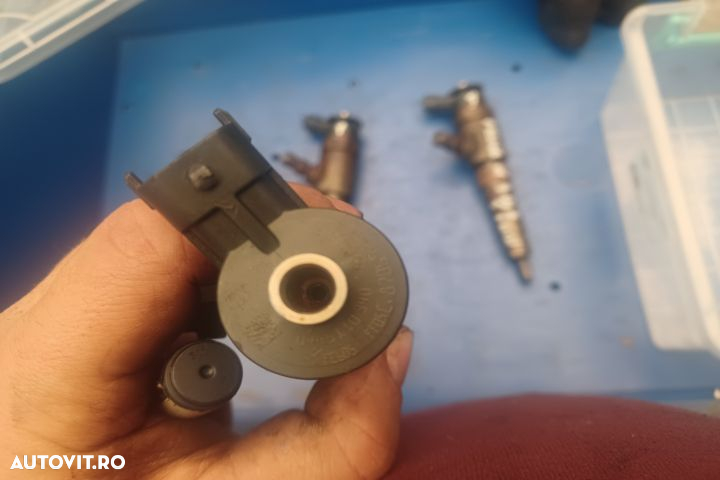 Set injectoare 0445110340 870692 1.6 HDI Peugeot 308 T7 [2007 - 2011] - 3