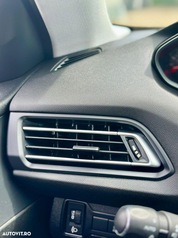Peugeot 308 - 27