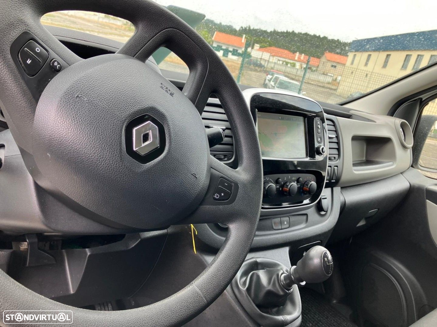 Renault Trafic 1.6 dci L1H1 - 9