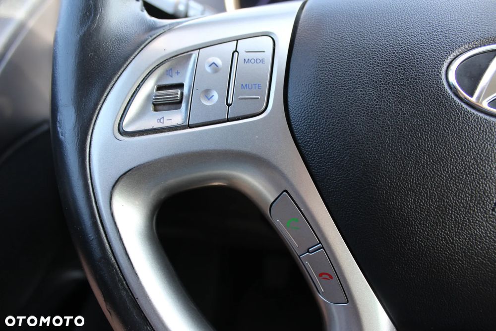Hyundai ix35 1.6 GDI Premium 2WD - 19