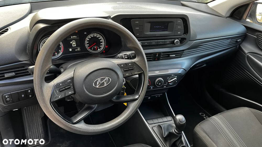 Hyundai i20 blue 1.2 Pure - 6