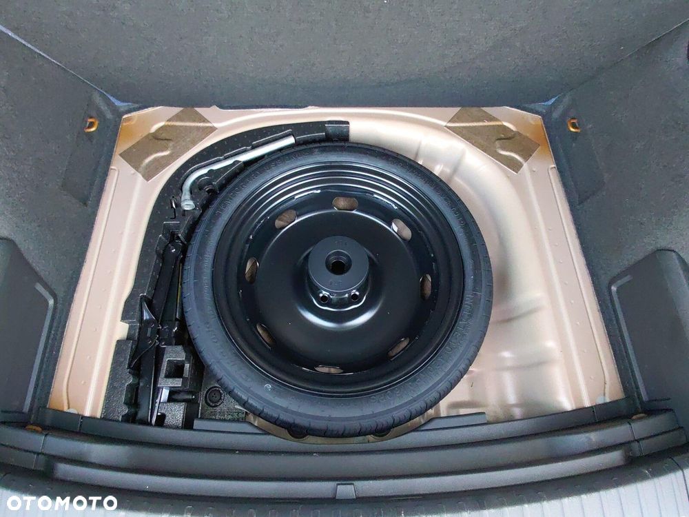 Skoda Karoq 1.5 TSI ACT Sportline DSG - 17