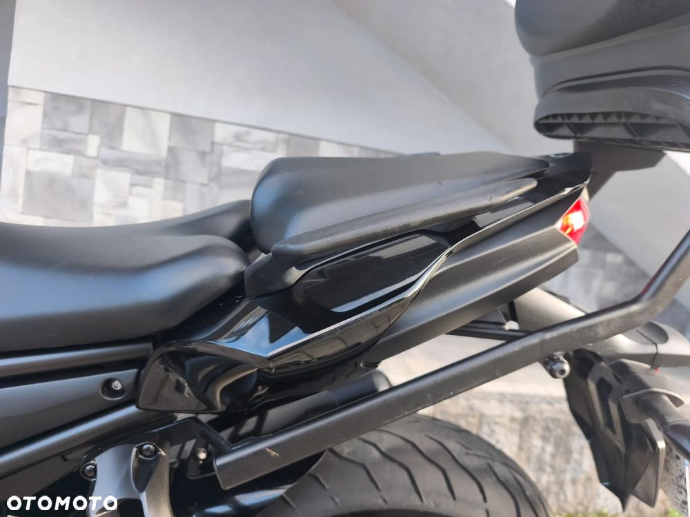 Yamaha FZ8 - 30