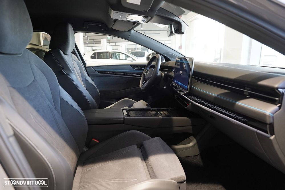 VW ID.7 77 kWh Pro Urban - 21