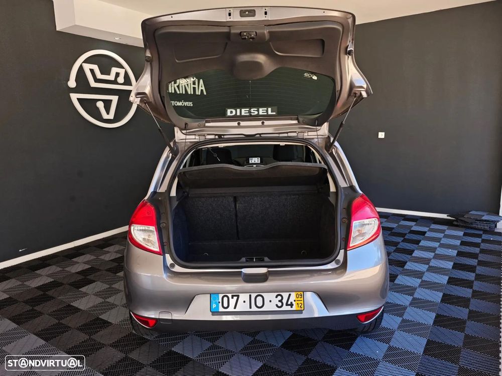 Renault Clio 1.5 dCi Dynamique S C.Reb. - 52