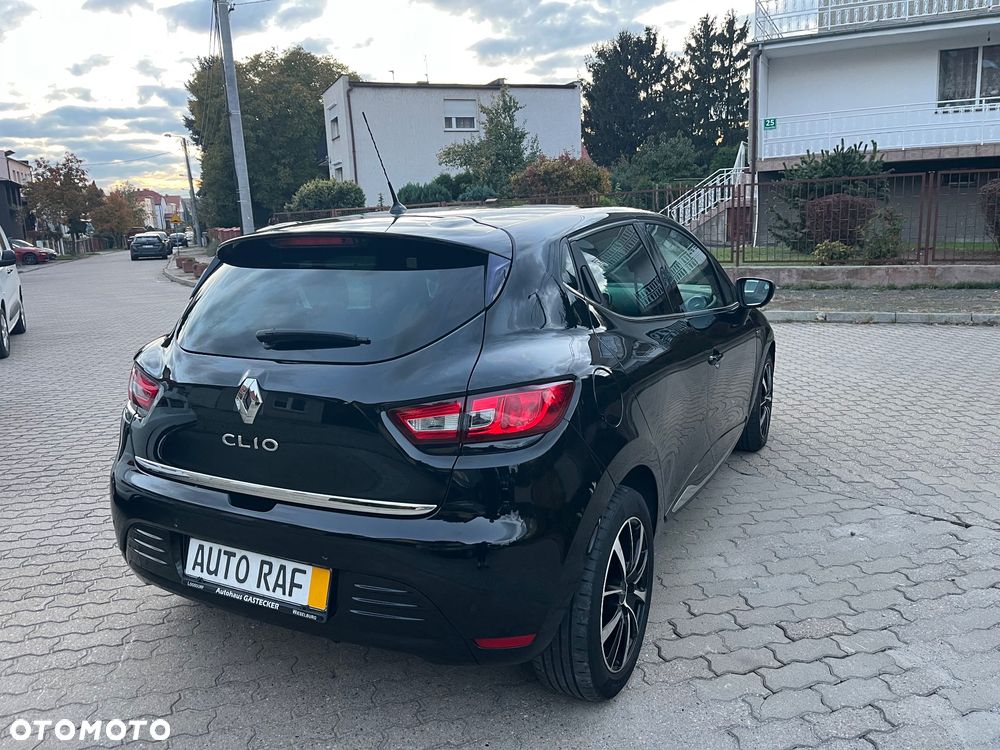 Renault Clio - 15