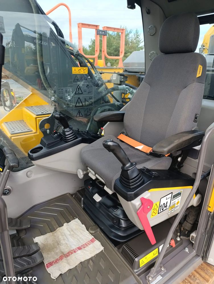 Volvo EC300Enl - 5