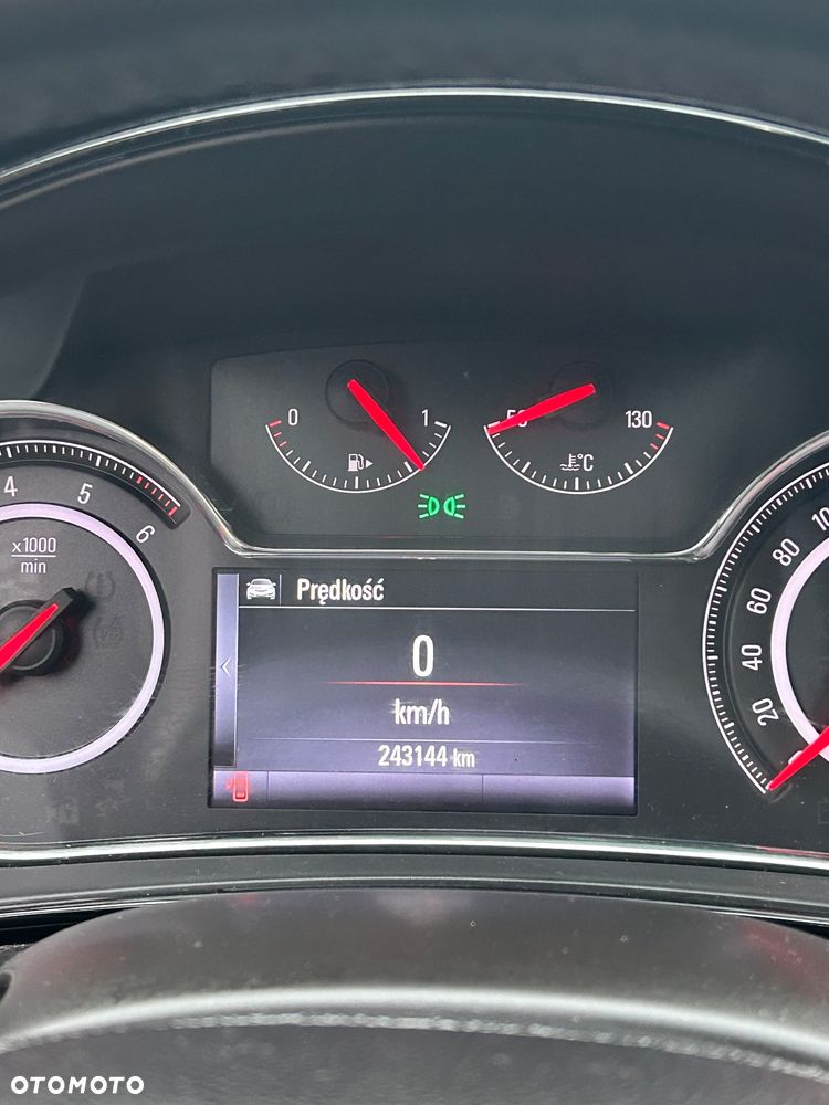 Opel Insignia 2.0 CDTI Cosmo S&S - 11