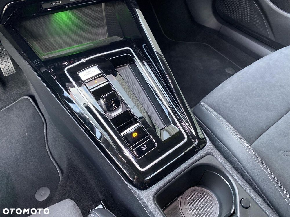 Volkswagen Golf - 26