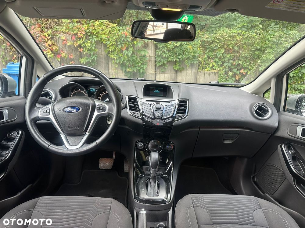 Ford Fiesta - 12