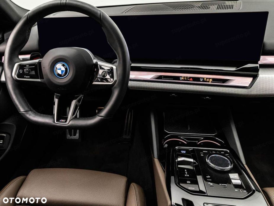 BMW i5 83.9kWh eDrive40 M Sport - 9