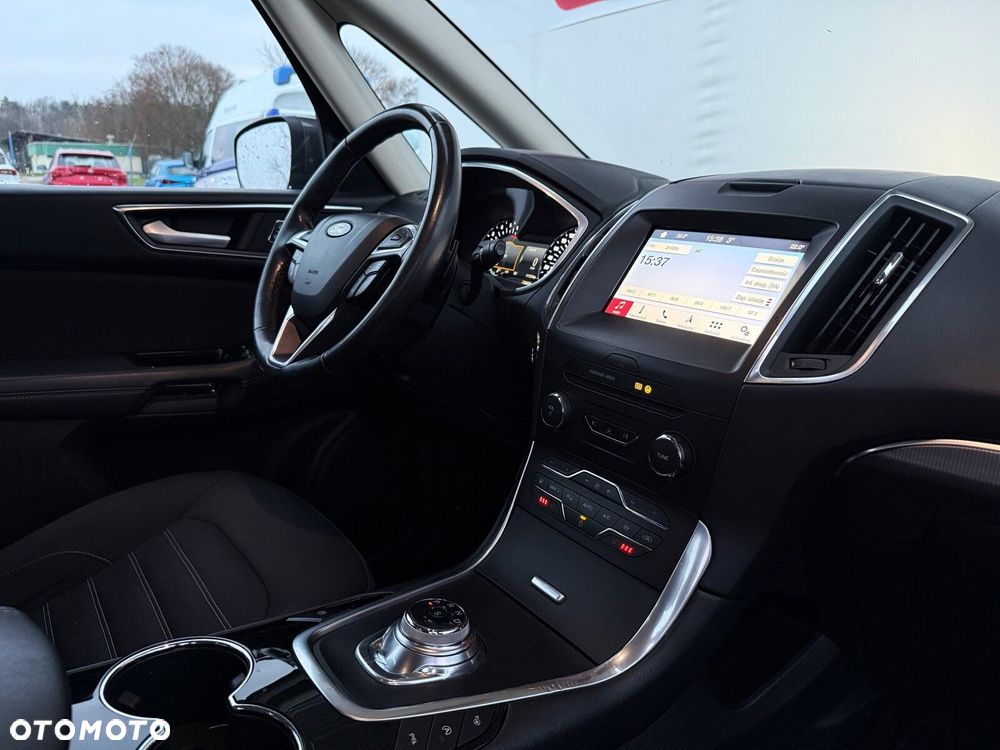 Ford Galaxy 2.0 EcoBlue Titanium - 24