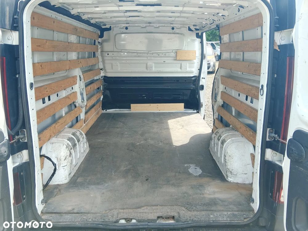 Opel Vivaro - 17