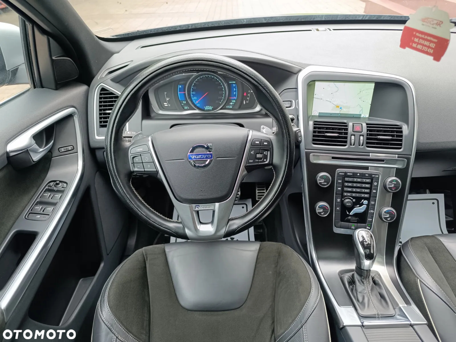 Volvo XC 60 D4 Geartronic Momentum - 25