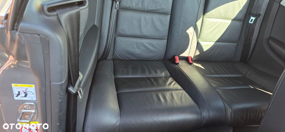 Audi A4 Cabrio 1.8 T multitronic - 23