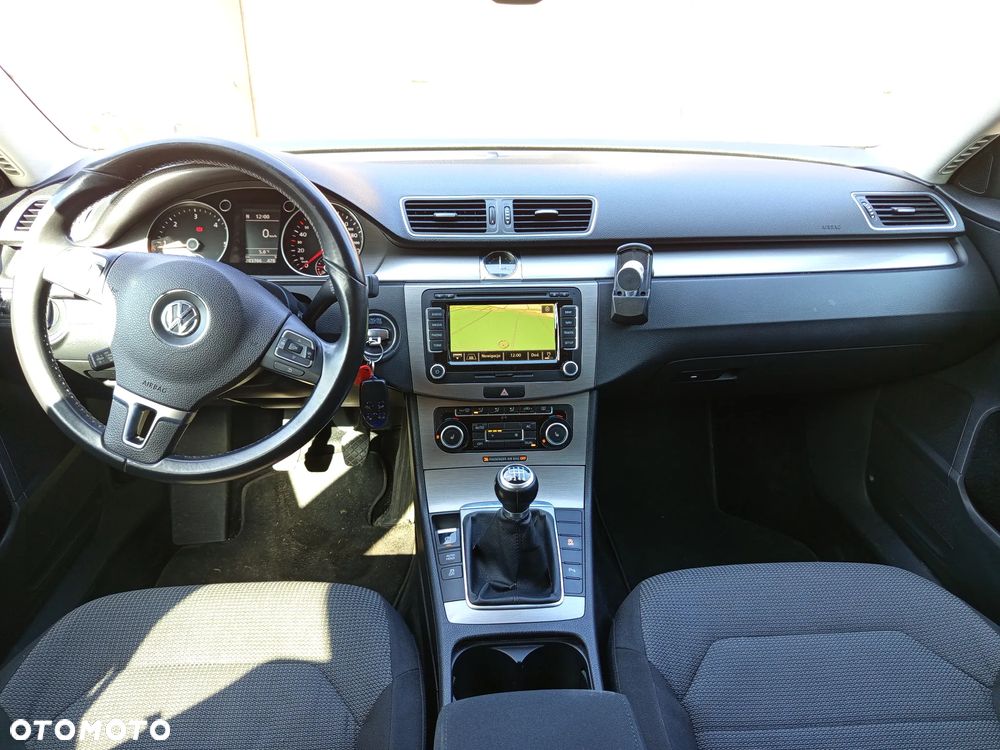 Volkswagen Passat 2.0 TDI Trendline - 8