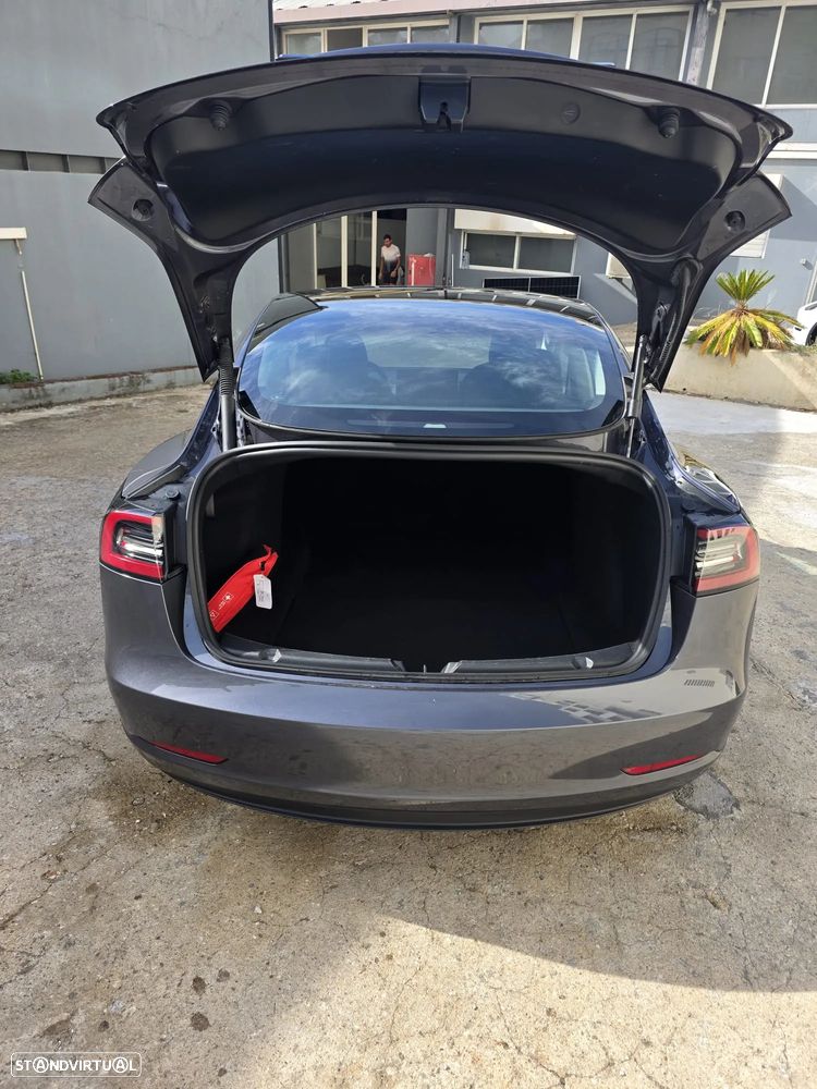 Tesla Model 3 - 18