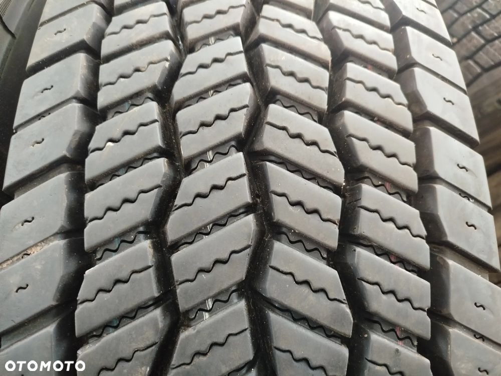 315/80R22.5 156L Continental Scandinavia HD3 4x97% bieżnika używane 1 miesiąc czasu. Założone w Styczniu. - 4
