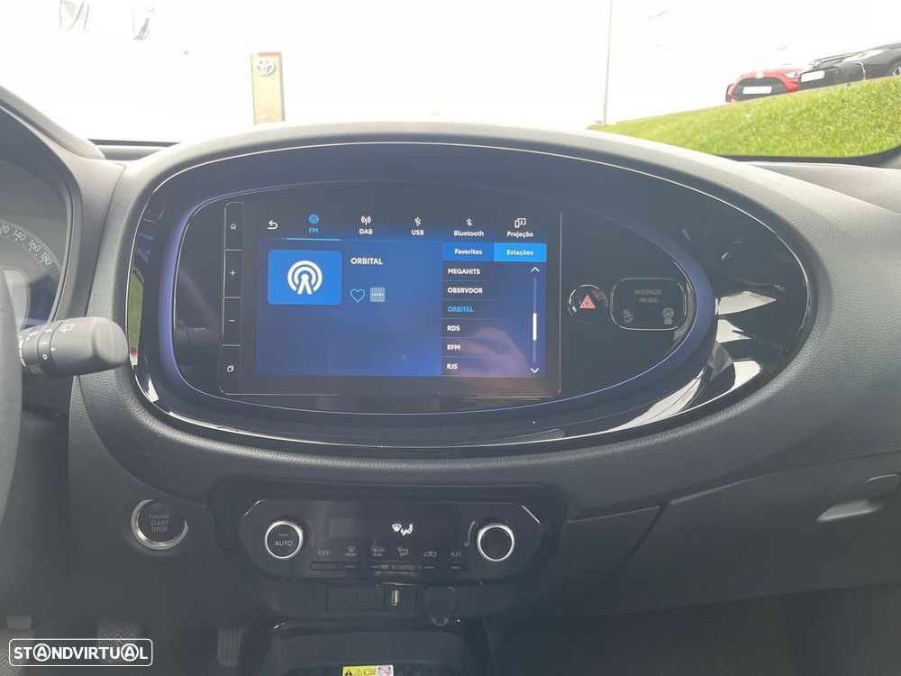 Toyota Aygo X 1.0 Envy - 9