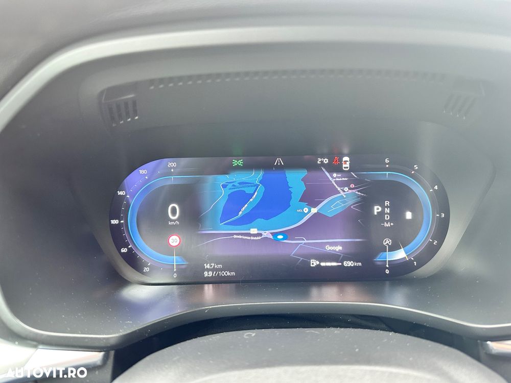 Volvo XC 60 B4 MHEV AT8 FWD Momentum Pro - 14