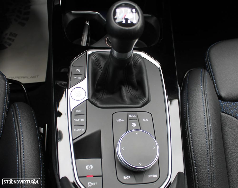 BMW 116 d Pack M - 24