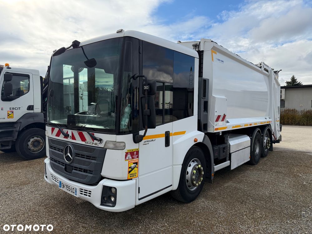 Mercedes-Benz ECONIC 2630 TERBERG OMNIDELL