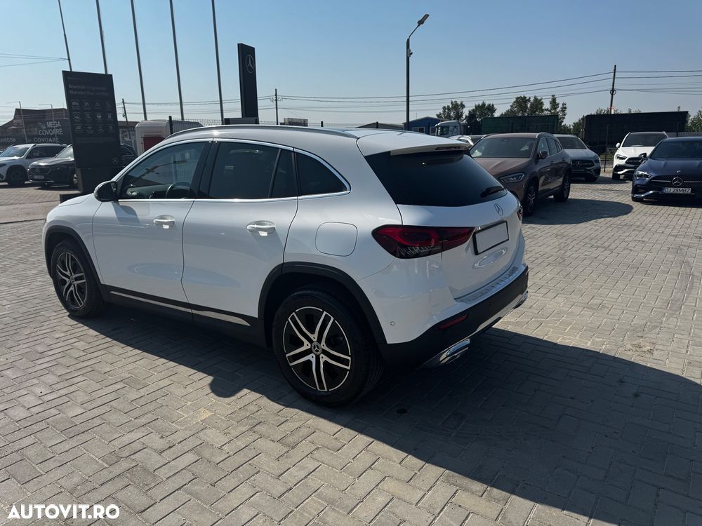 Mercedes-Benz GLA 200 d Aut. - 18