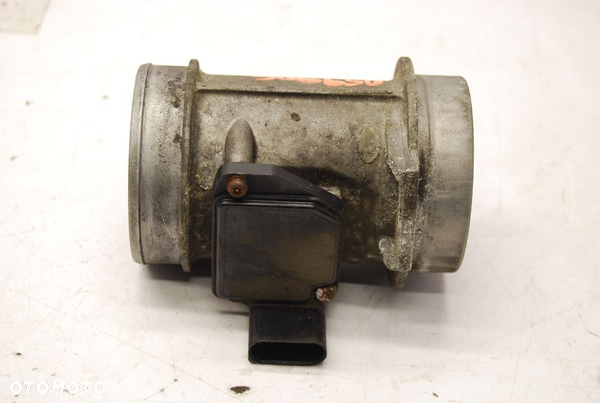 PRZEPŁYWOMIERZ 059906461M AUDI A4 B6 B7 2.5 TDI A6 C5 059906461D 059906461G