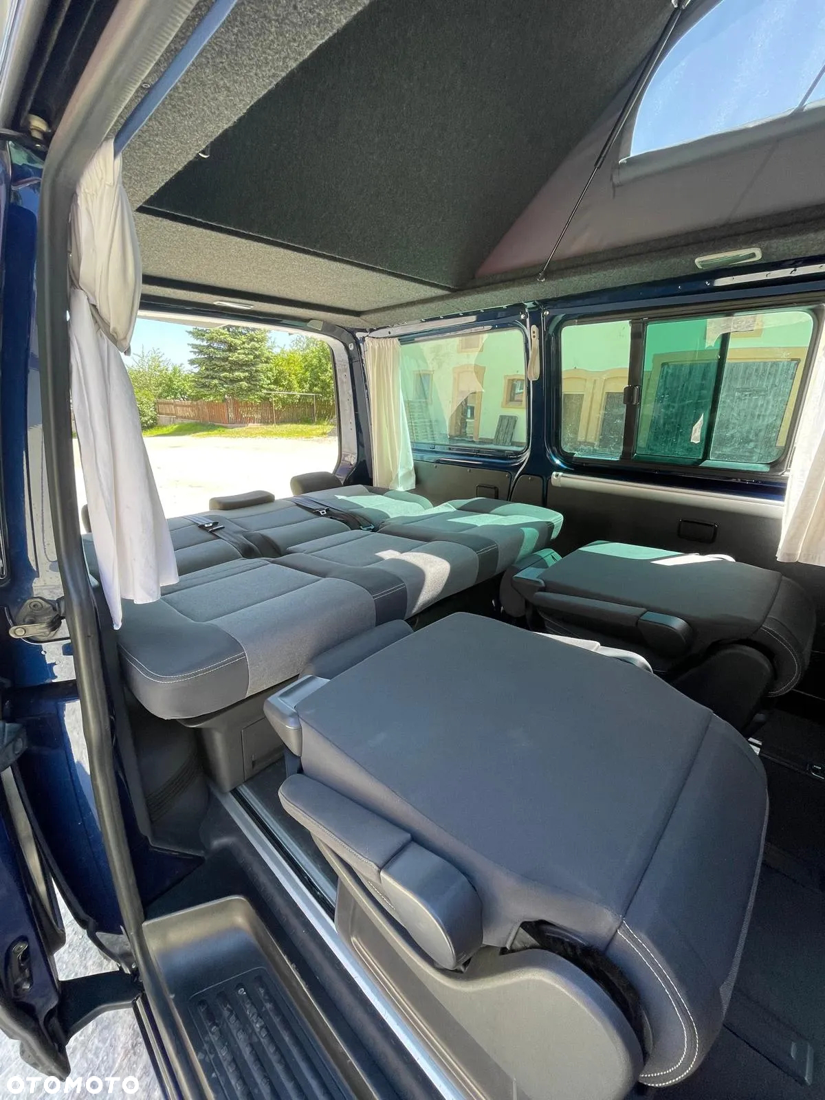 Volkswagen Multivan - 6