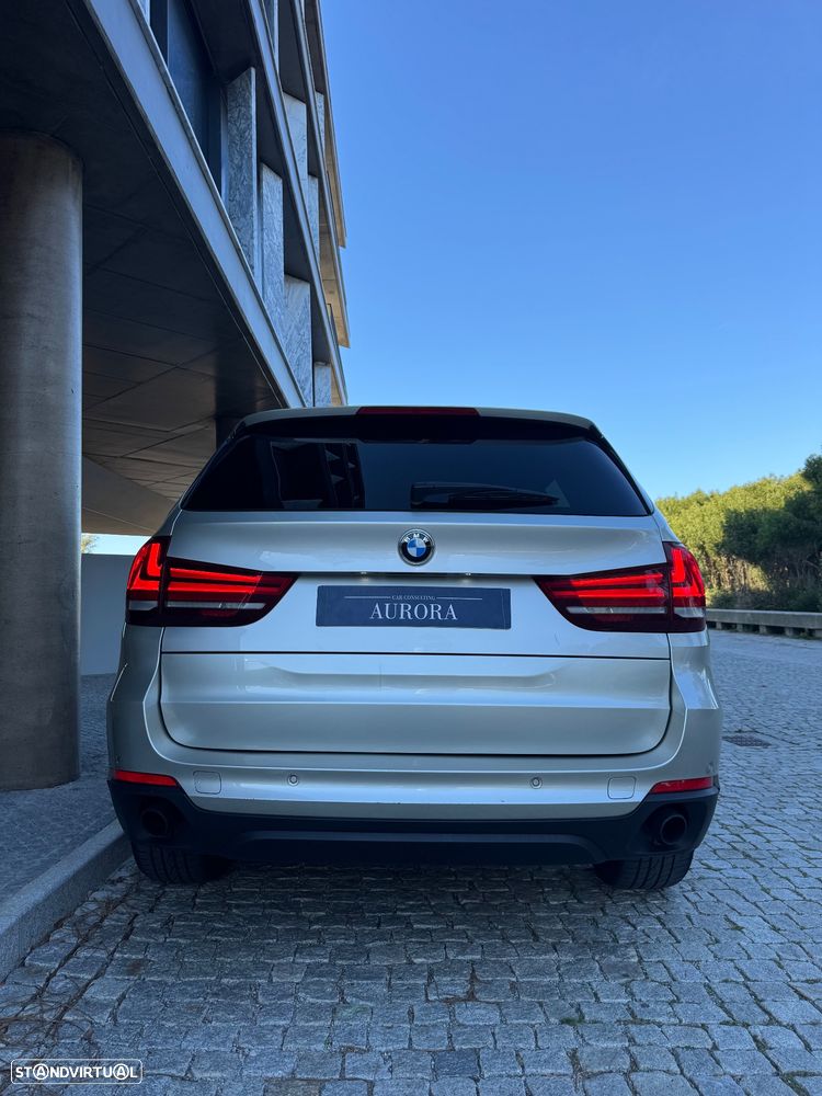 BMW X5 25 d sDrive Comfort 7L - 3