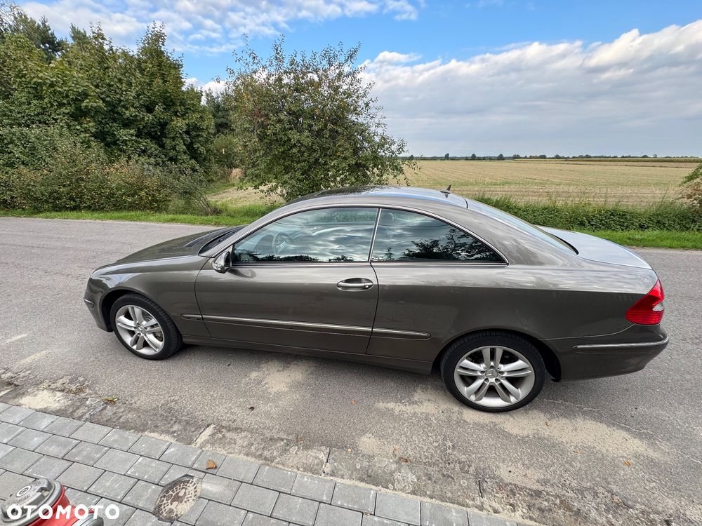 Mercedes-Benz CLK 320 CDI 7G-TRONIC Avantgarde DPF - 3
