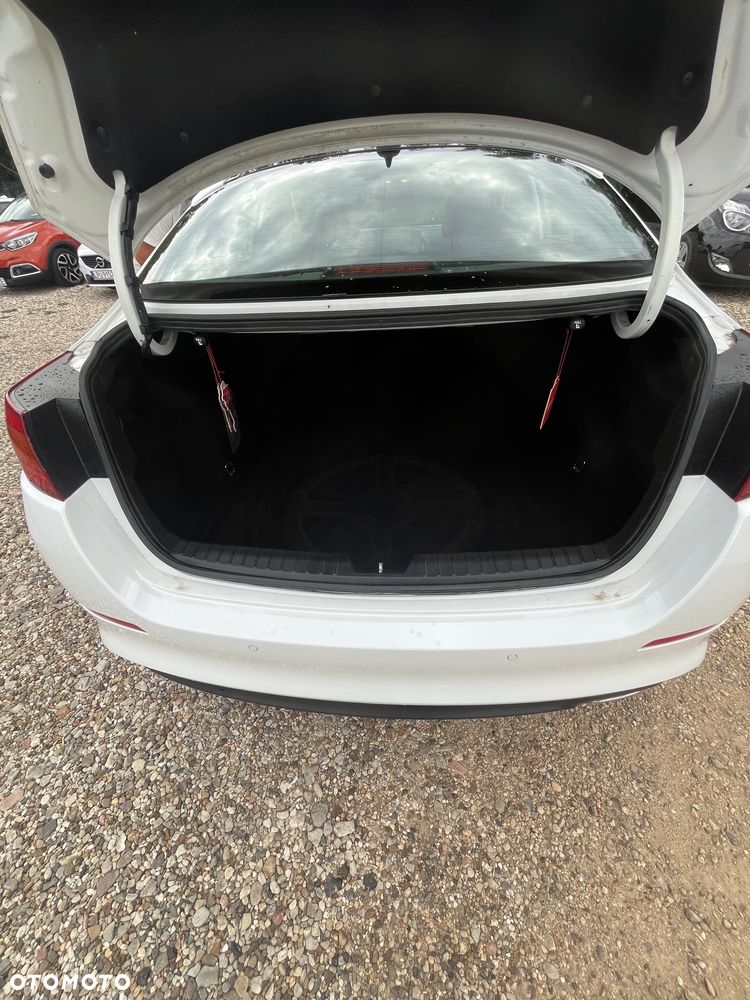 Kia Optima 1.7 CRDi XL - 22