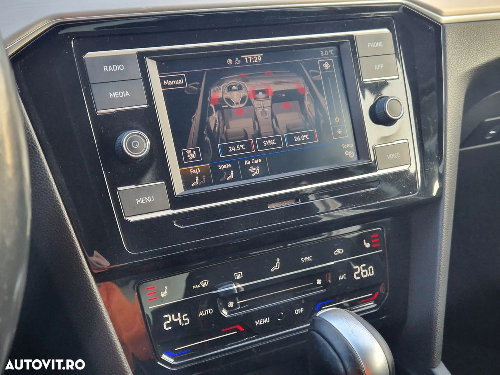 Volkswagen Passat 2.0 TDI DSG Highline - 15