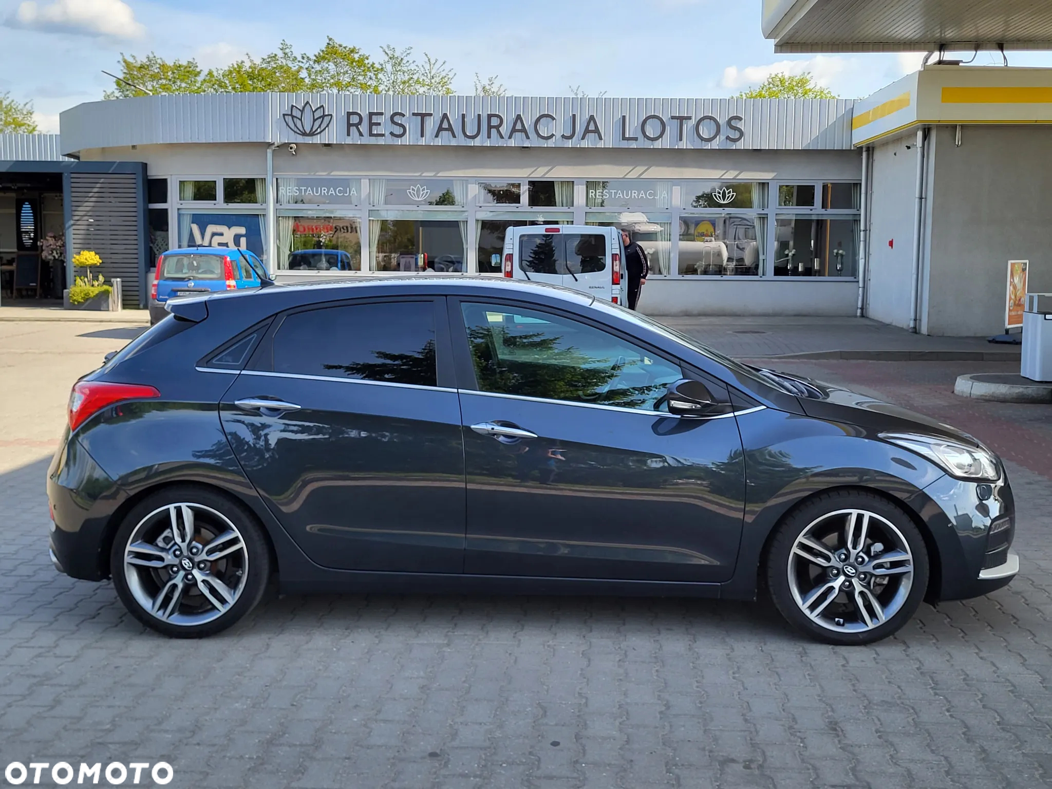 Hyundai i30 1.6 GDI Turbo Luxury - 6