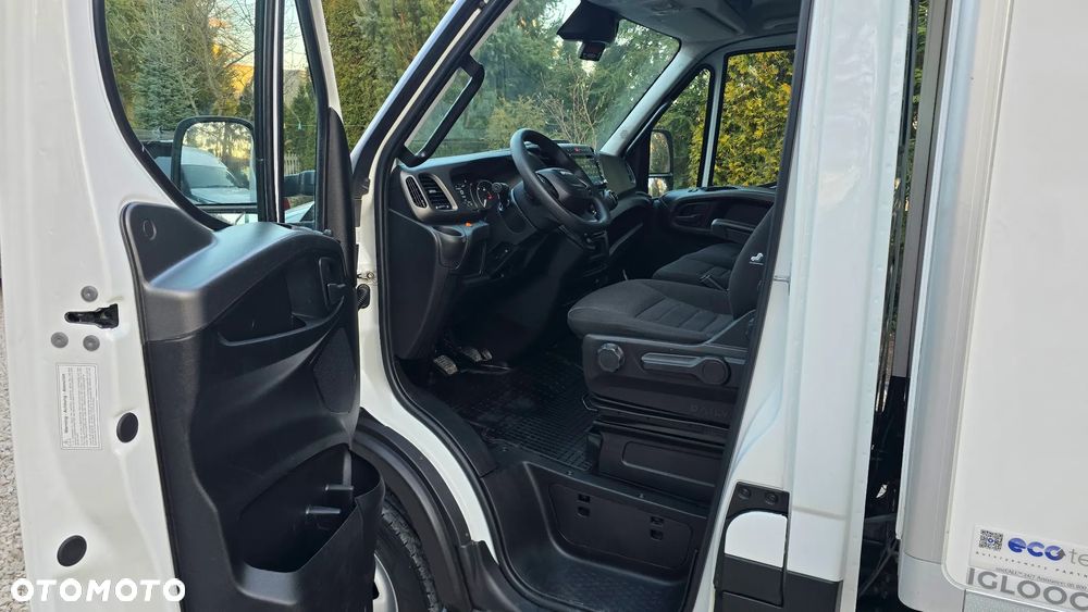 Iveco ❗️❗️DAILY 3.0 180Km 50C18 JAK NOWY ❗️❗️NOWY MODEL / CHŁODNIA MROŹNIA -32 +32 / ZASILANIE 230V / PIERWSZY WŁASCICIEL / NAVI / KAMERA COFANIA / FULL LED / TEMPOMAT AKTYWNY / BLIŹNIAKI / GRUBA SCIANKA / ZABUDOWA IGLOOCAR / AGREGAT CARRIER / WERSJA WZMOCNIONA / FULL OPCJA / SERWIS ASO / SALON POLSKA / 35C15 50C15 35C18❗❗ JAK Z SALONU - NOWY -❗❗ - 29