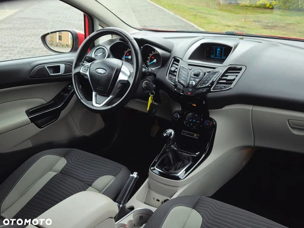 Ford Fiesta 1.0 EcoBoost Titanium ASS - 29