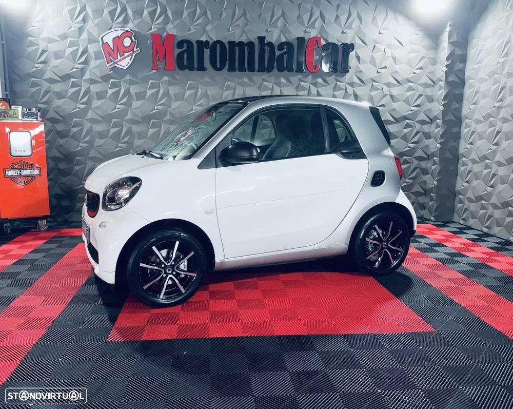 Smart ForTwo Coupé 1.0 mhd Pulse 71 Softouch - 12