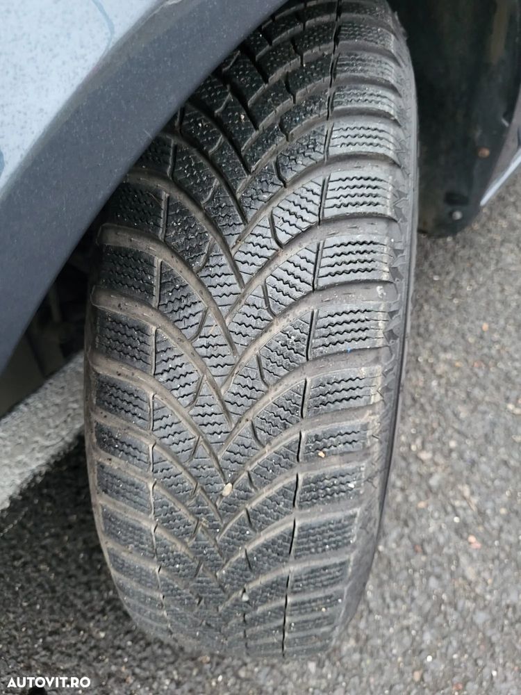 Volkswagen Golf Plus - 8