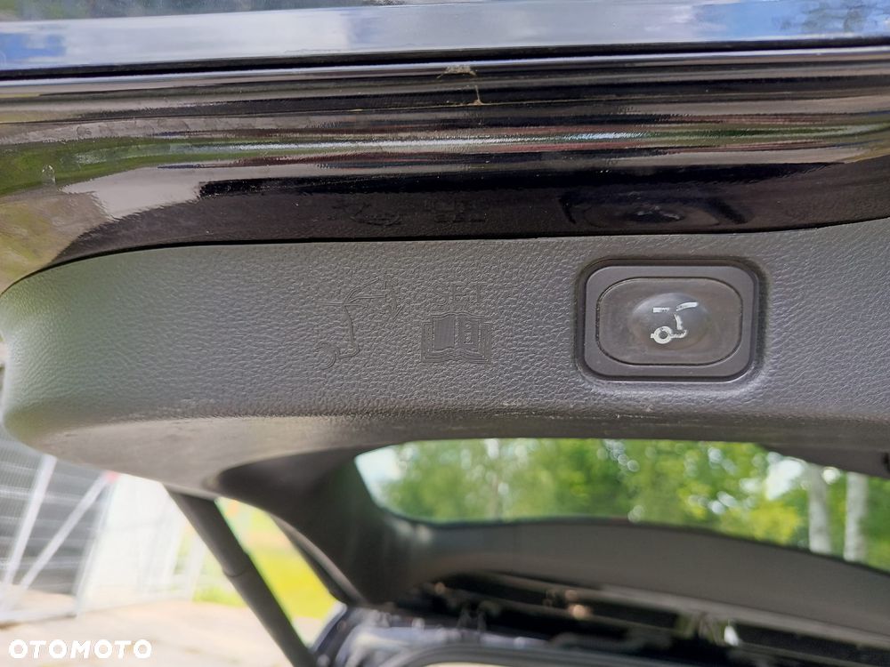Ford Galaxy 2.0 EcoBlue Titanium - 23